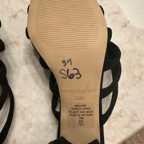 Marc Fisher Suede Mule Ssndals 7.5 - Picture 4 of 4